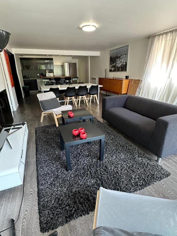Villa Constance 1 Antibes - Spacieux duplex avec jardin - 4