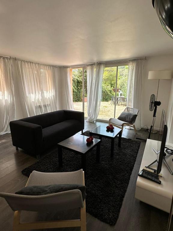 Villa Constance 1 Antibes - Spacieux duplex avec jardin - 3