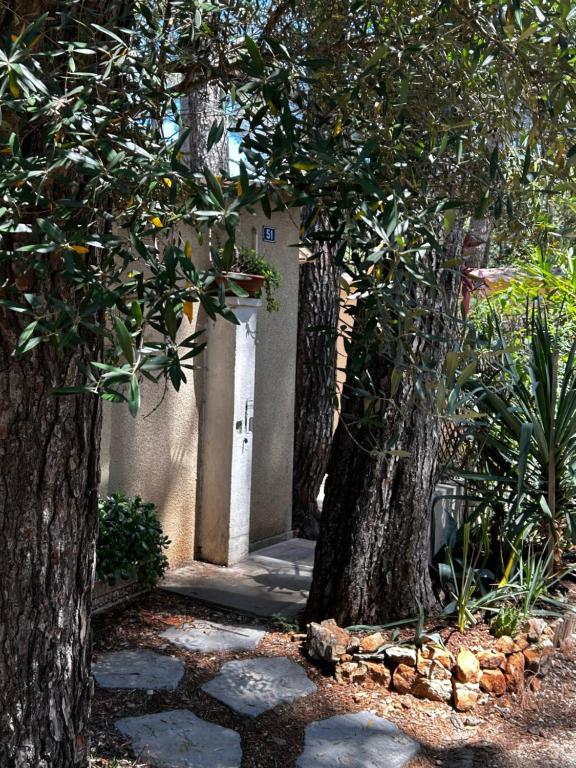 Cabanon à Sanary sur mer au coeur de Portissol. - 1