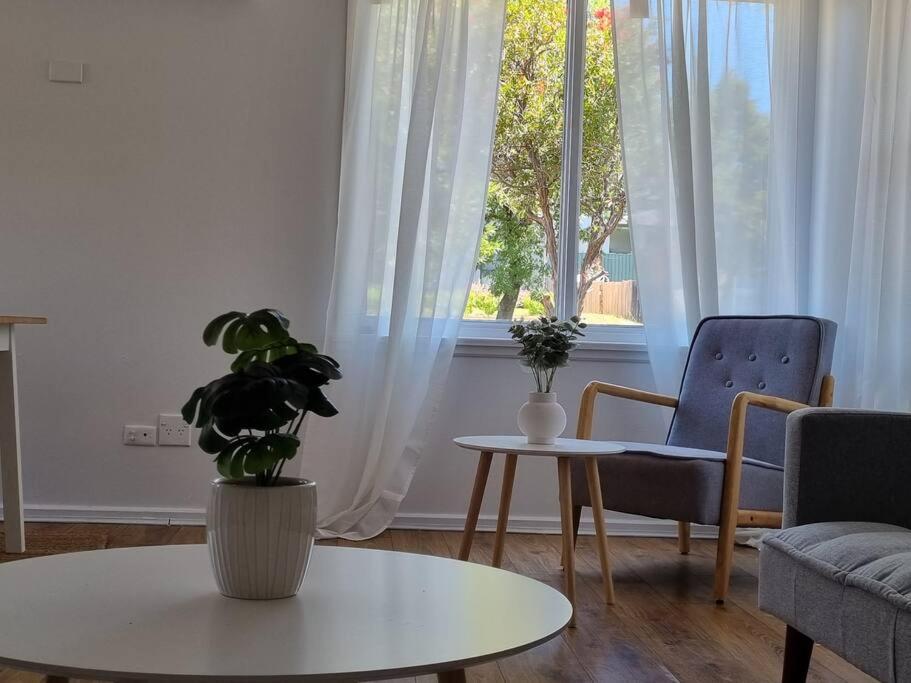 Close to nature, close to city, Narrabundah