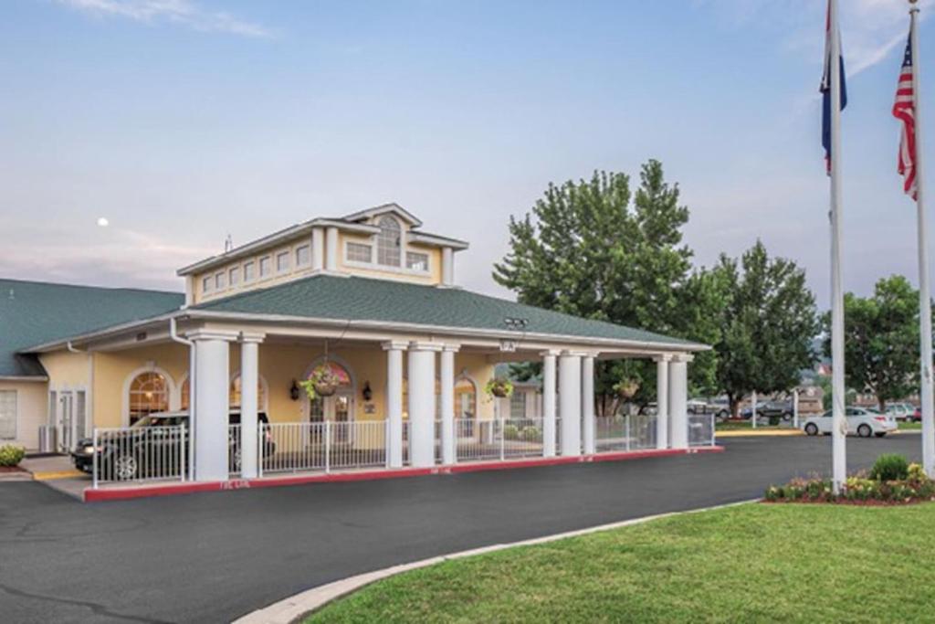 Diamond - The Suites at Fall Creek - 1BD, Branson