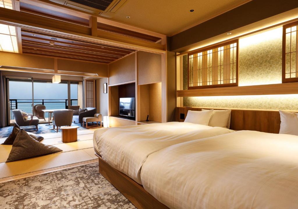 Kobe Hotel New Awaji - Sumoto Onsen room