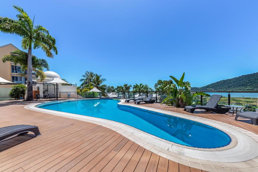 Harbour View King Suite with Spa 1511, Airlie Beach