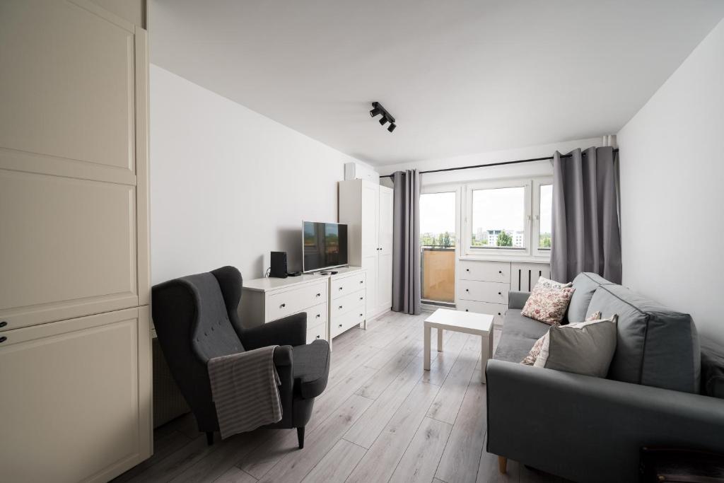 Czerniakowska Comfy Apartment by BookingHost, Varsavia