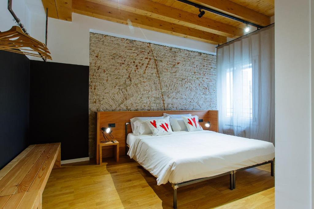 Dadi Home - 1