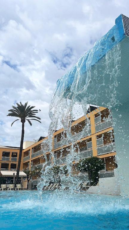 Apartamentos Turisticos Terralta — Hotel building in Benidorm, Valencian Community