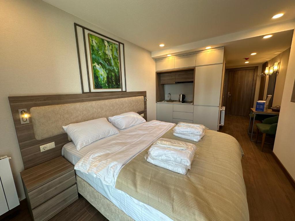 Amazing seaside apartment 829, Batumi