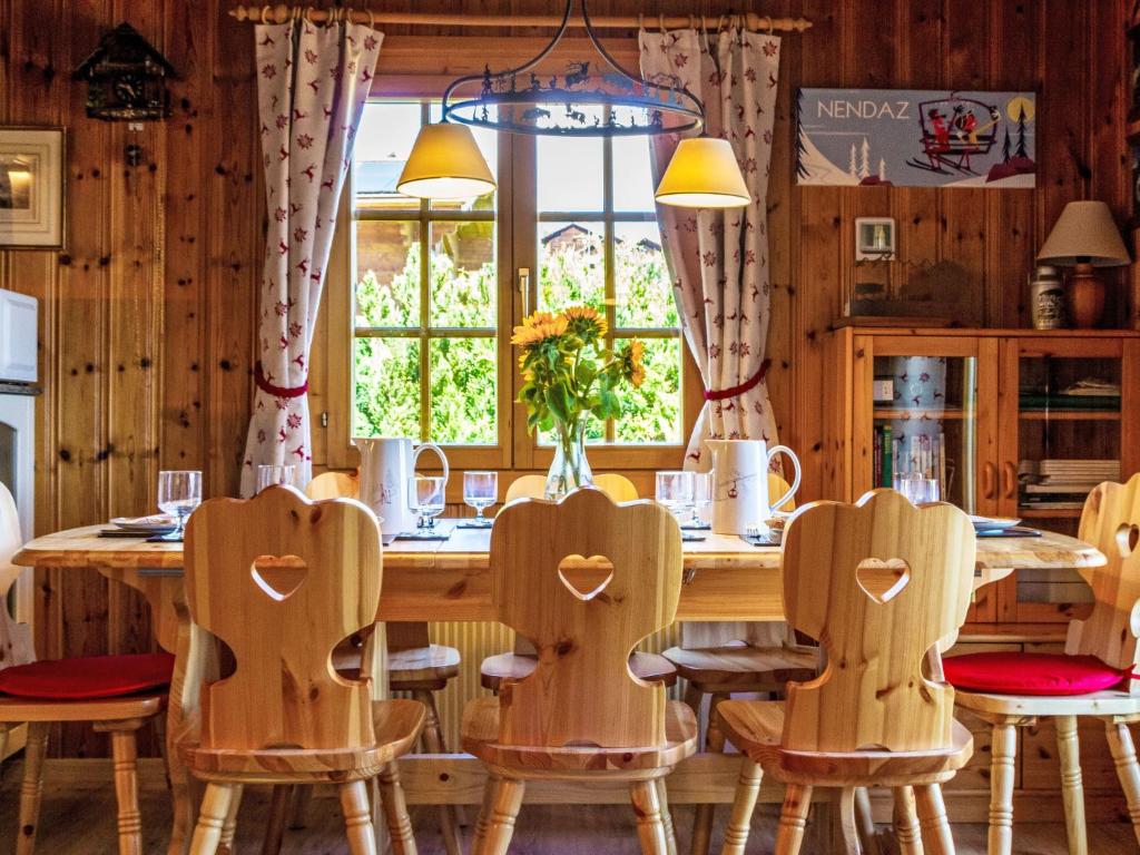 Chalet Mirabeau 6 by Interhome - 3