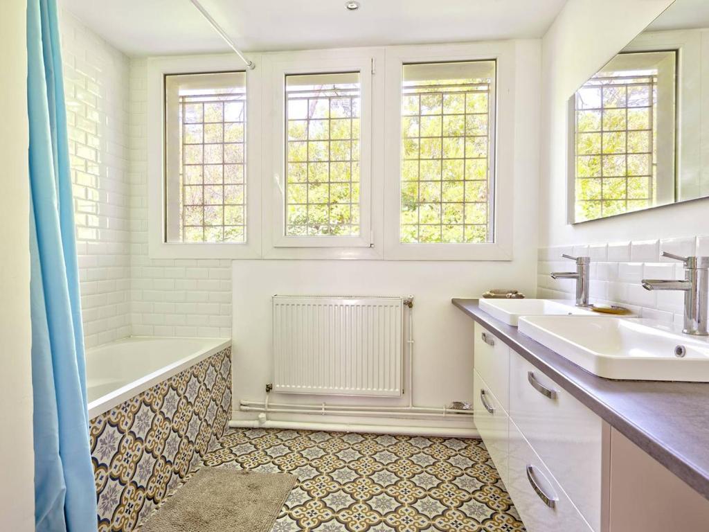 Maison avec Jardin et Terrasses, à 10 Min de la Plage, 6 Ch, 12 Pers, WIFI, Proche Commerces - FR-1-433-122 - 2