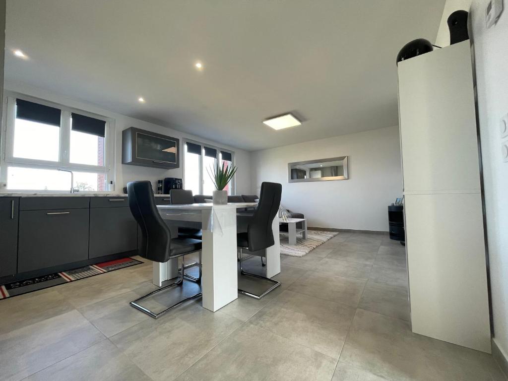 Appartement T3 en centre-ville de Thonon-Les-Bains - 2