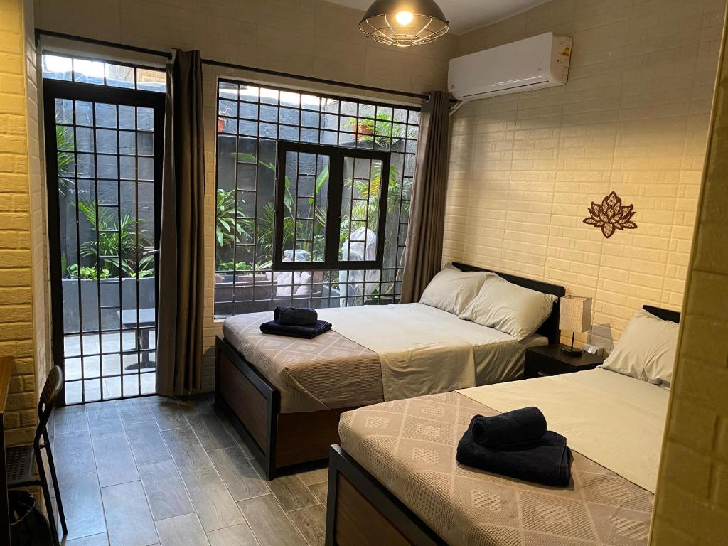 Cozy 1BR apartment with a private entrance & patio on the ground floor, Káhira