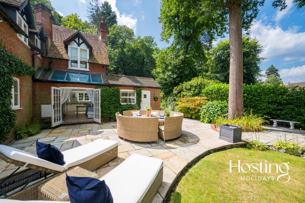 Magnolia Lodge - 4 Beds Fabulous Garden Parking, Ascot