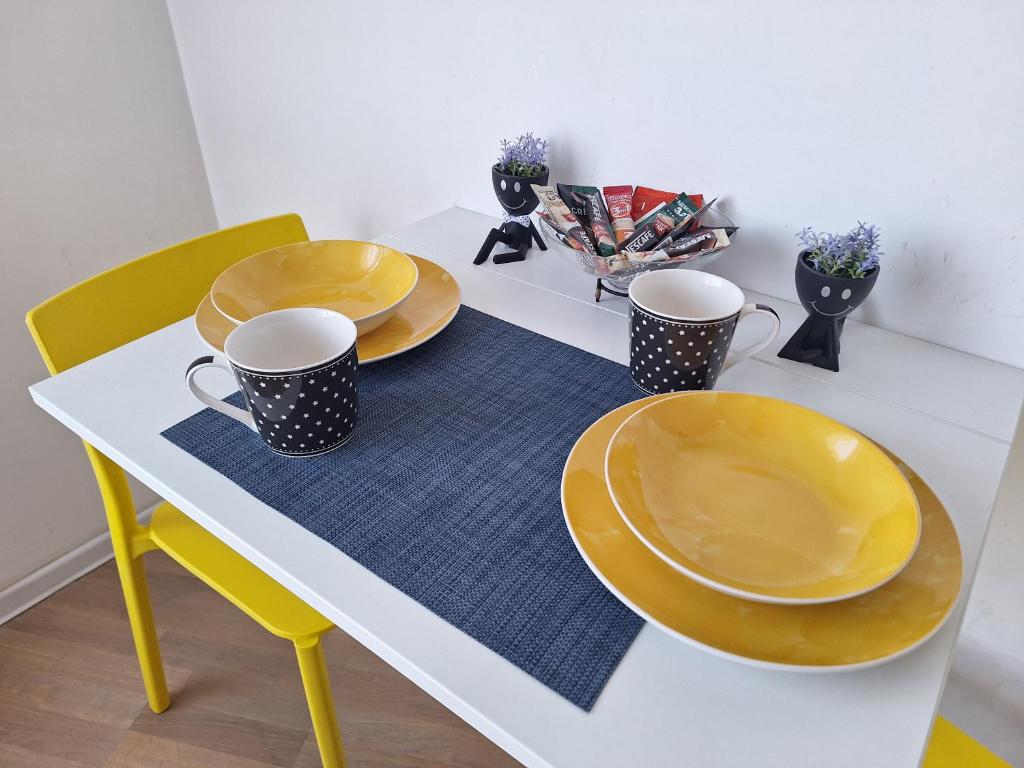 Urban Studio Apartment - 5