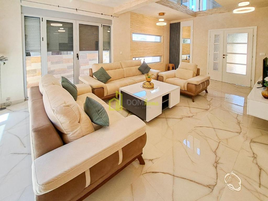 Villa Dobra Voda - 2