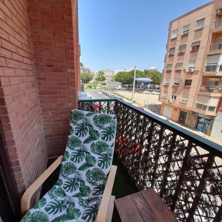 APARTAMENTO ZAPILLO ALMERIA 100 METROS DE LA PLAYA - 4