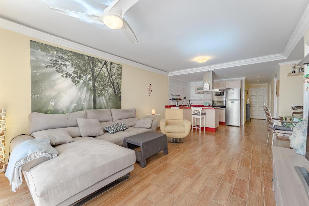 Gorgeous apartment in Callao Salvaje - 3