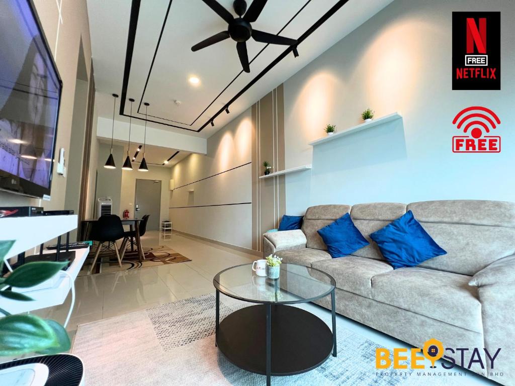 New Listing Klang with Netflix Wifi Swimming Pool View, Klang