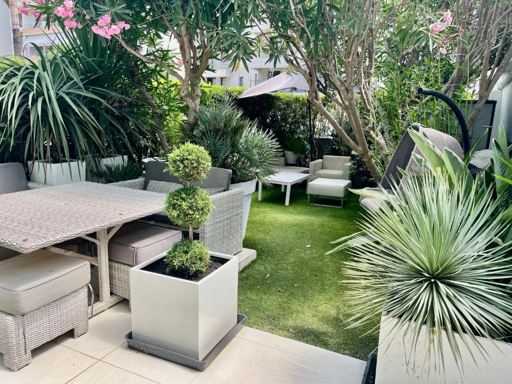 Jardin sur la Pointe Croisette Luxe en Bord de Mer - 1