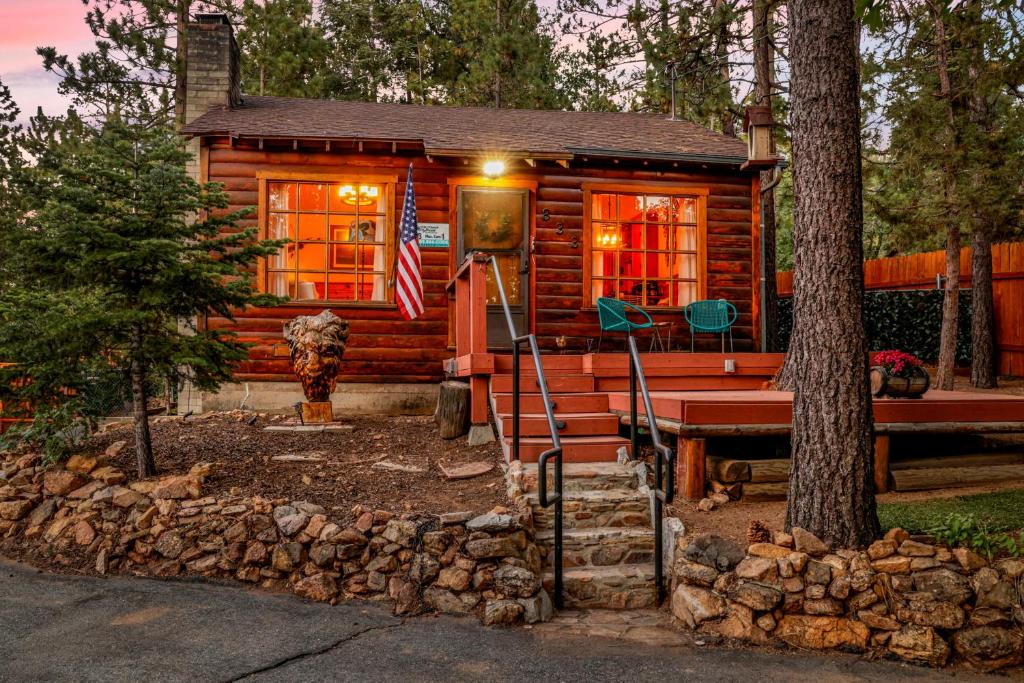 The Nest On Towne Trail - Hot Tub, BBQ, Fire Pit, Big Bear Lake