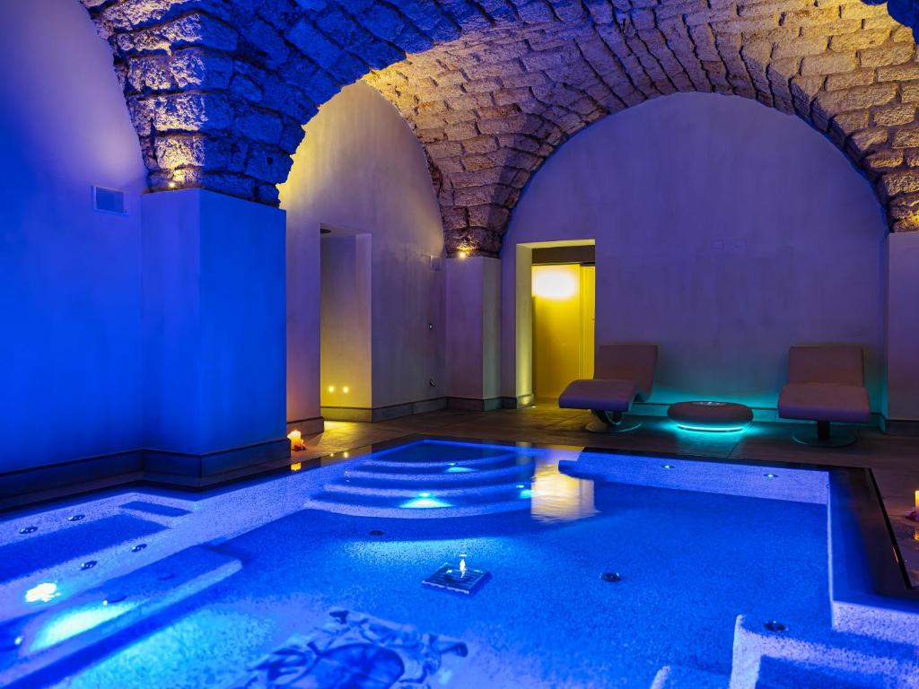 Villa del Gattopardo Suites & Spa ジャグジー