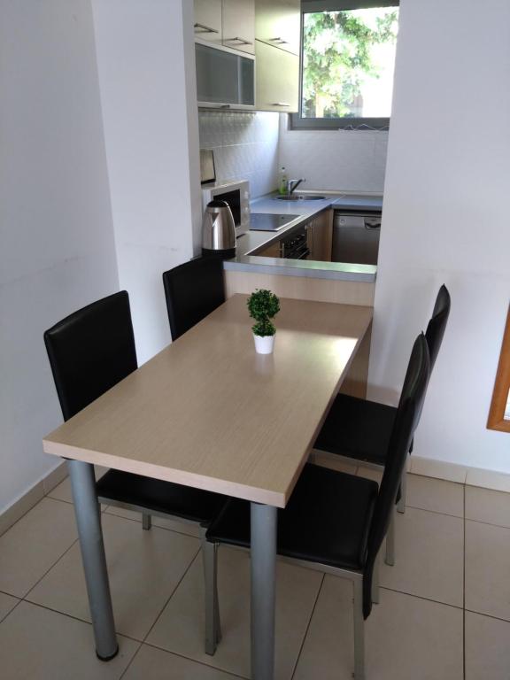 Becici Sunset Apartment - 5
