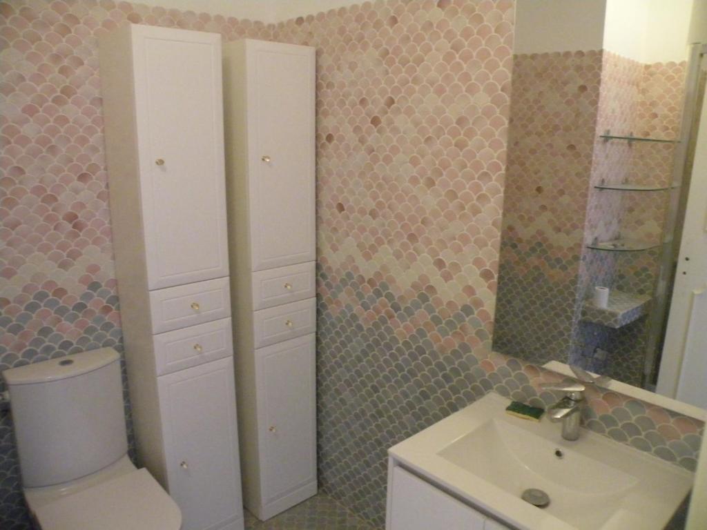 APPARTEMENT PROCHE SALLES DE MARIAGE ET CEREMONIES 4 PERSONNeS - 5