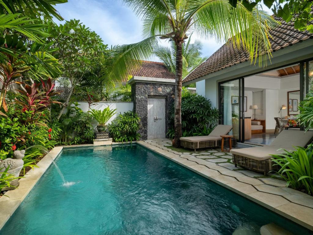 수다말라 리조트, 코모도, 라부안 바조