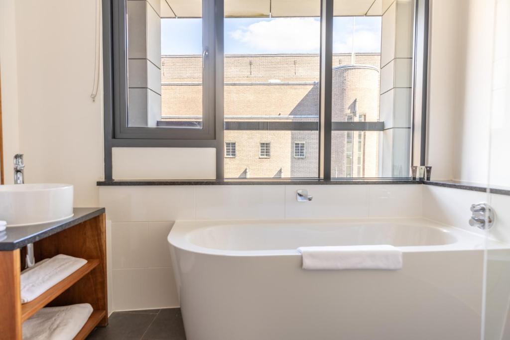 Bathroom, Hope Street Hotel in Liverpool