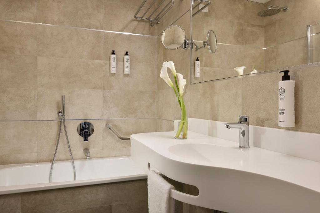 FH55 Grand Hotel Mediterraneo - 4