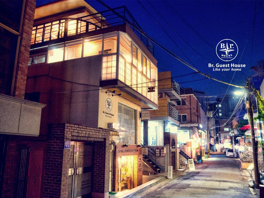 Br. Guesthhouse Hongdae photo