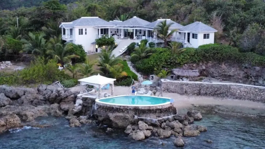 Cottage at Forever, hotel in Robins Bay