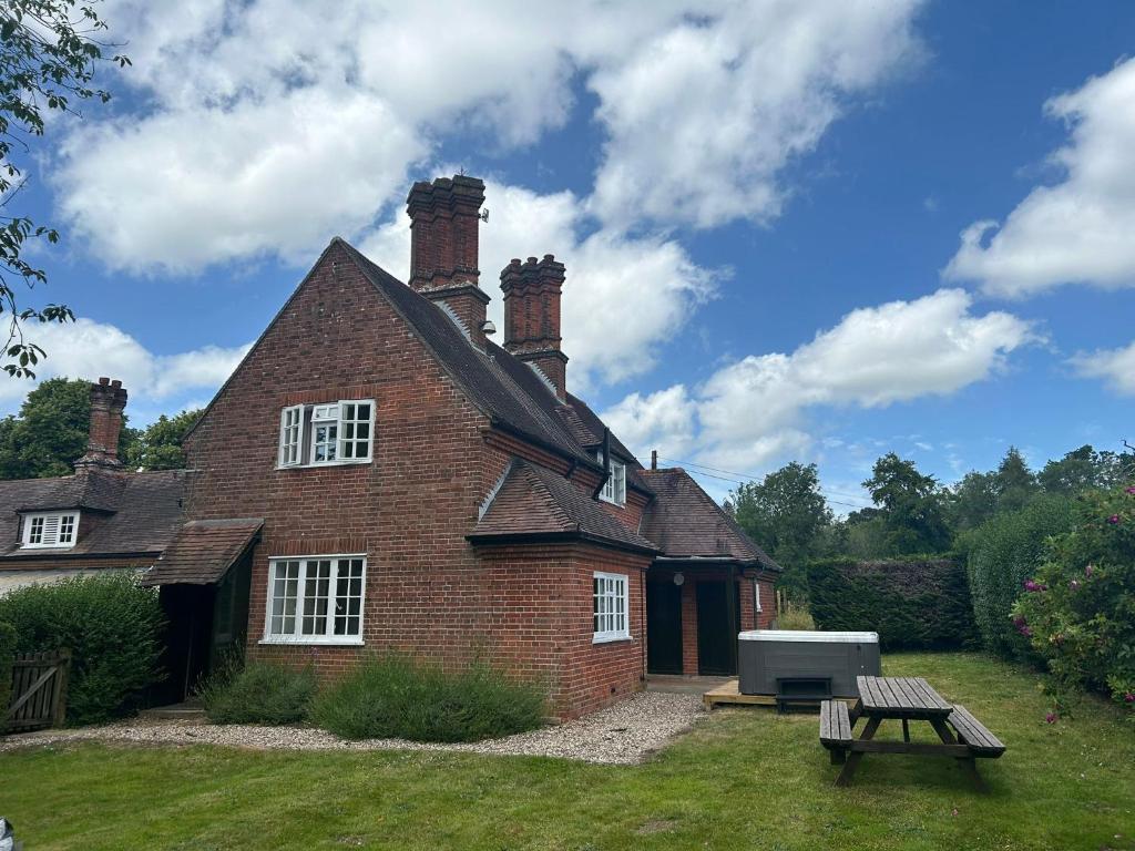 Stables Cottage by Group Retreats, Salisbury