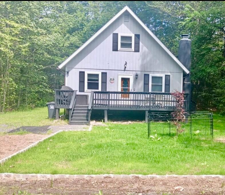 The Beautiful & Cozy Malvec Chalet, Tobyhanna