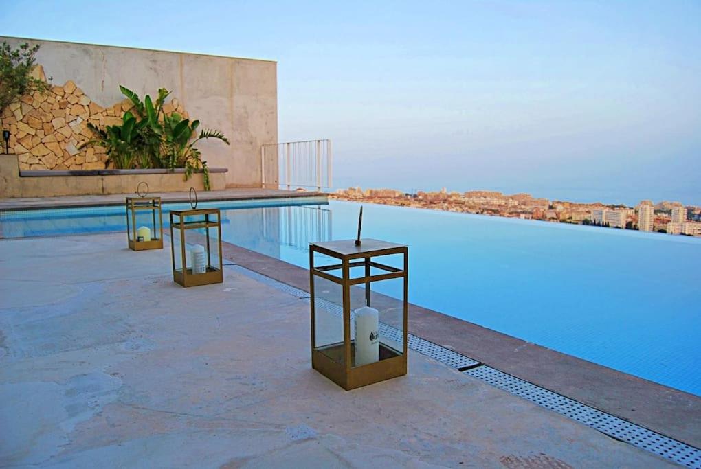 New, spacious villa with amazing views, Benalmádena