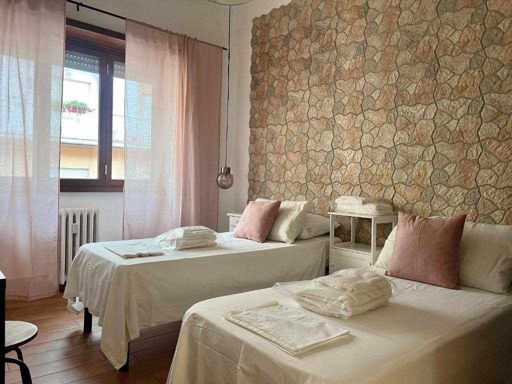Fall in love with Roma Vaticano - 5 Minutes from the Vatican - balcony with a view - 3