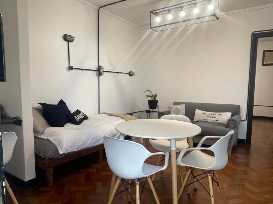 Departamento amoblado en La Plata centro - 1