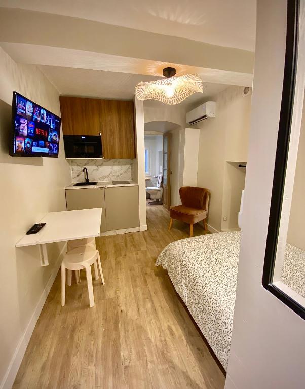 Charmant studio hyper centre, Bastia