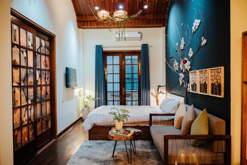 AnHouse - WOODEN APARTMENT, NETFLIX, BRIGHT BALCONY, Hanoj