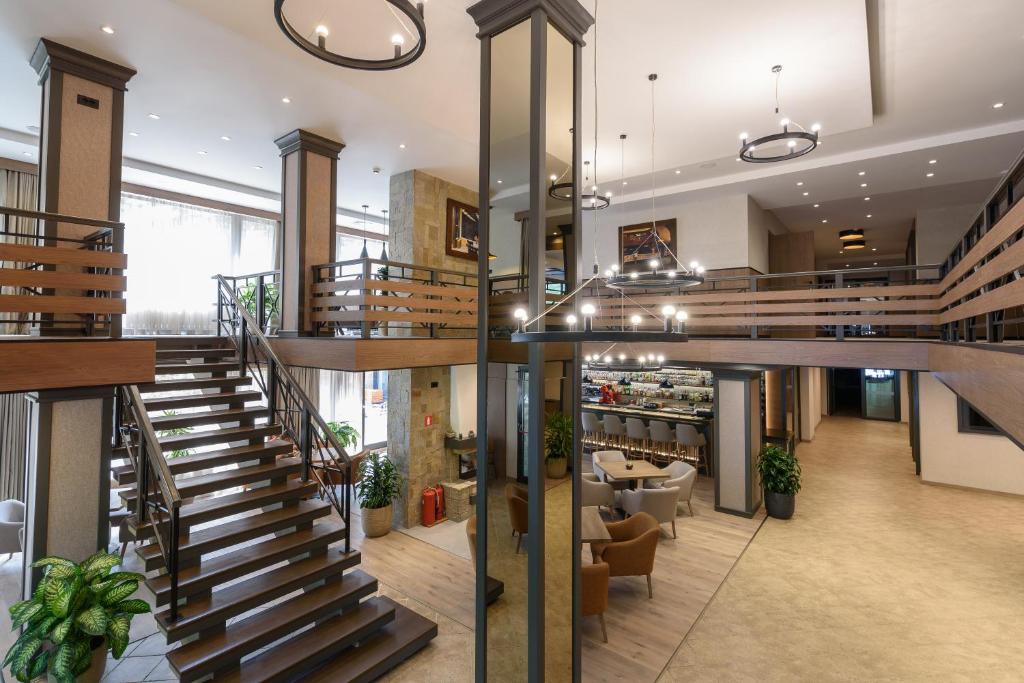 Lion Hotel Borovets — Restaurant & bars in Samokov, Sofia (province)