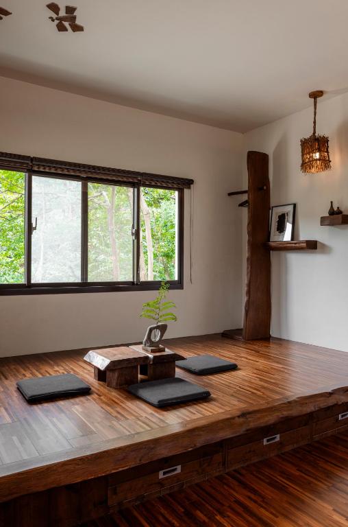 山行寄野民宿 (Shan Xing Ji Ye Homestay)