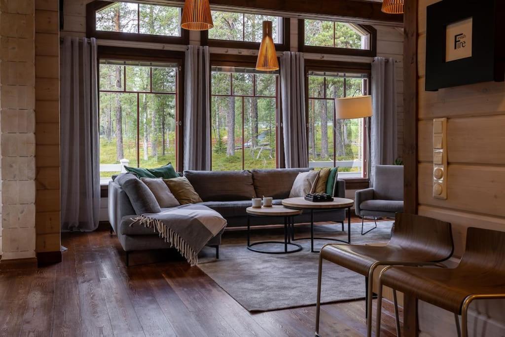 Piiponpirtti by Hi Ylläs, Ylläsjärvi