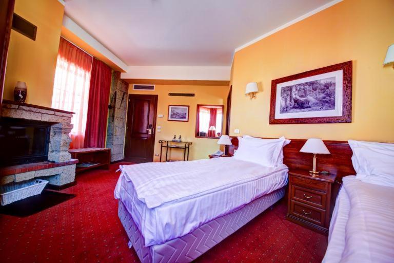 Szoba kétszemélyes ággyal vagy 2 külön ággyal