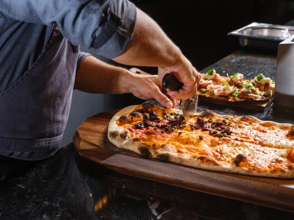 อาหารและเครื่องดื่ม