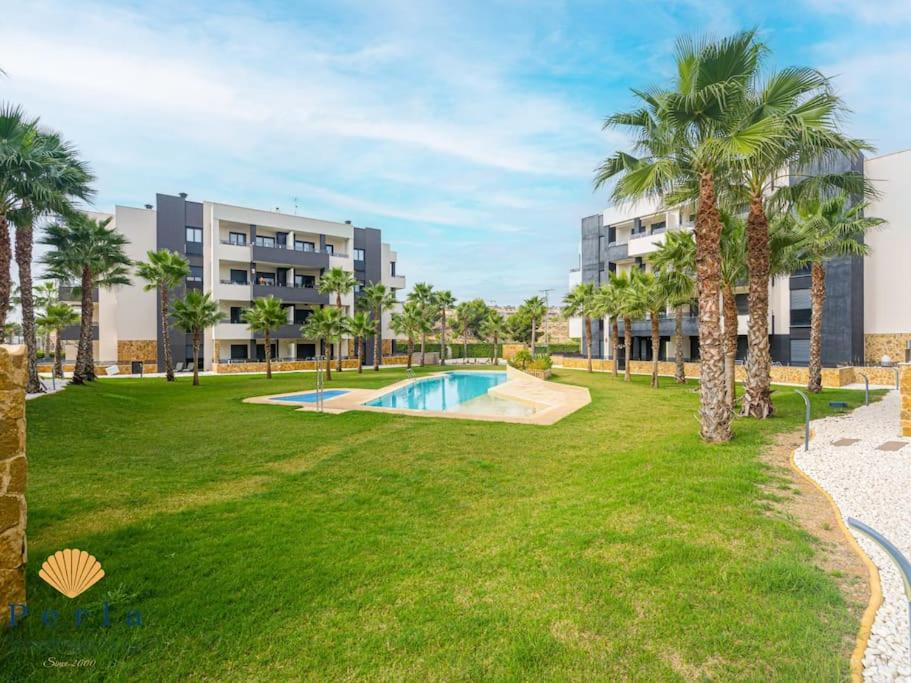 Beautiful 2 bedroom apartment in Orihuela Costa - 1