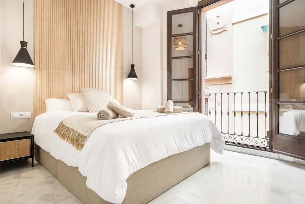 Stay and support - charitable apartments by REMS, Málaga