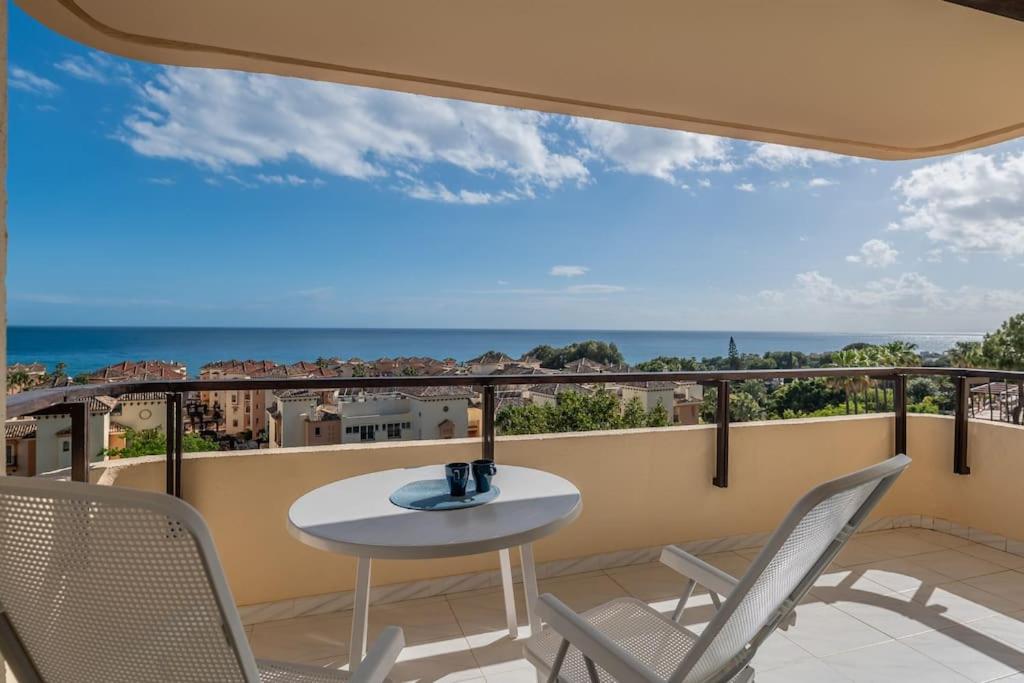 Charming Apartment with Sea Views - 2