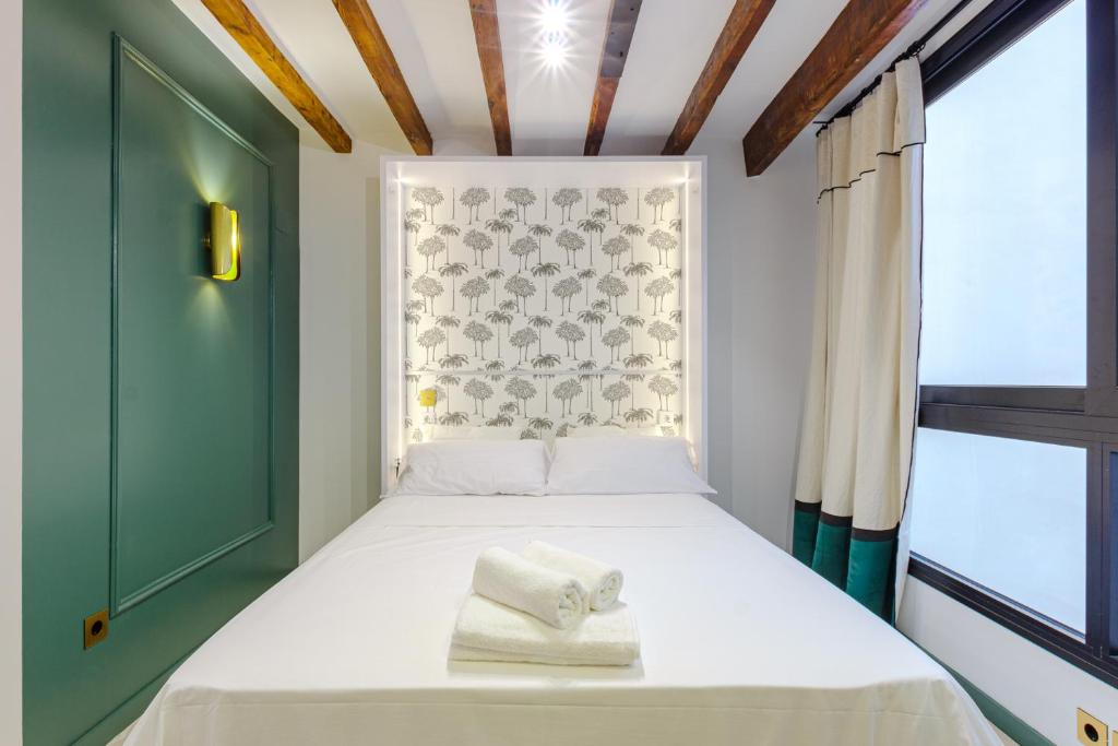 Refined and practical studio in historic center of Alicante - 5
