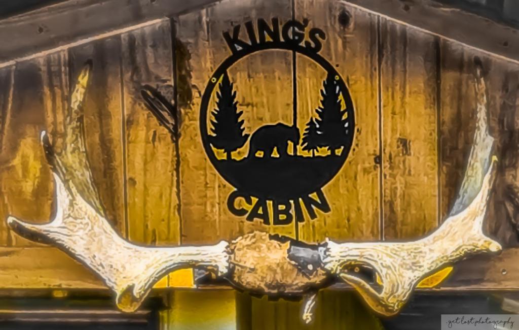 Cabin with Character, New Lexington