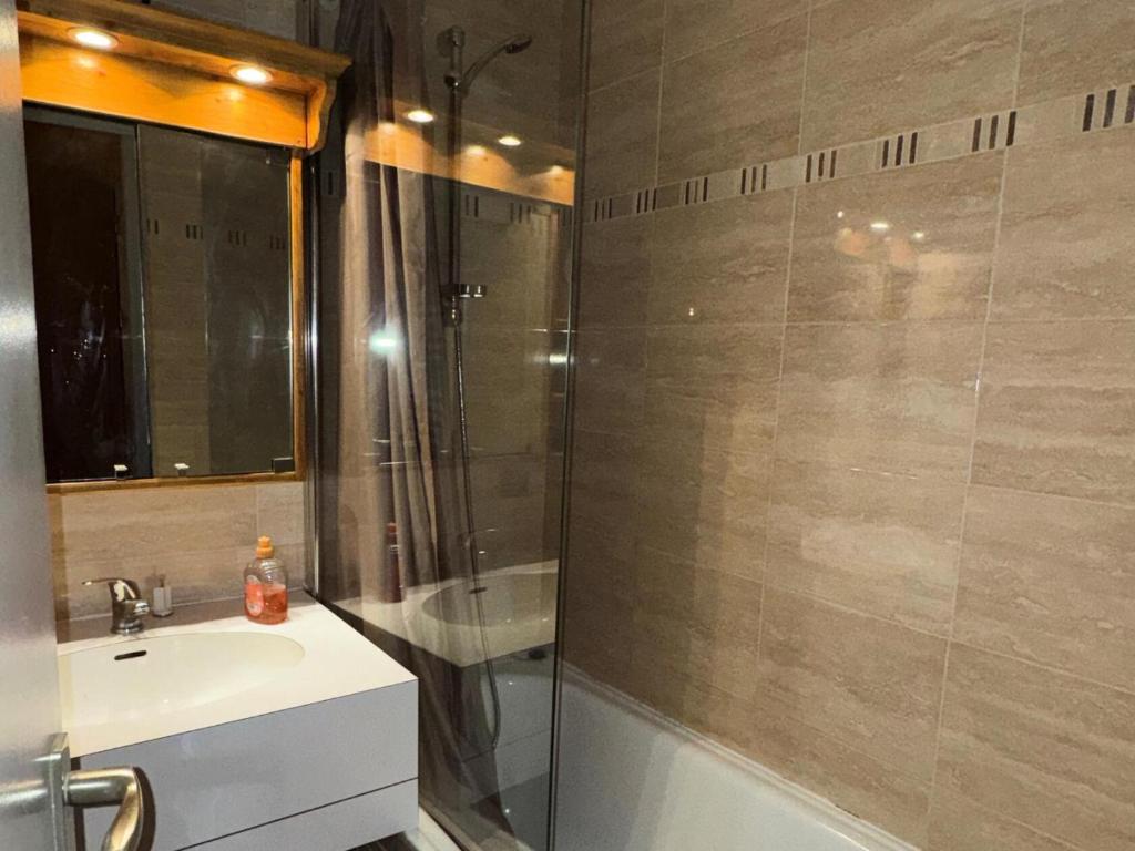 Résidence Onyx - Studio fonctionnel · Accès direct aux pistes ·Vue pistes · Balcon MAE-3777 - 5