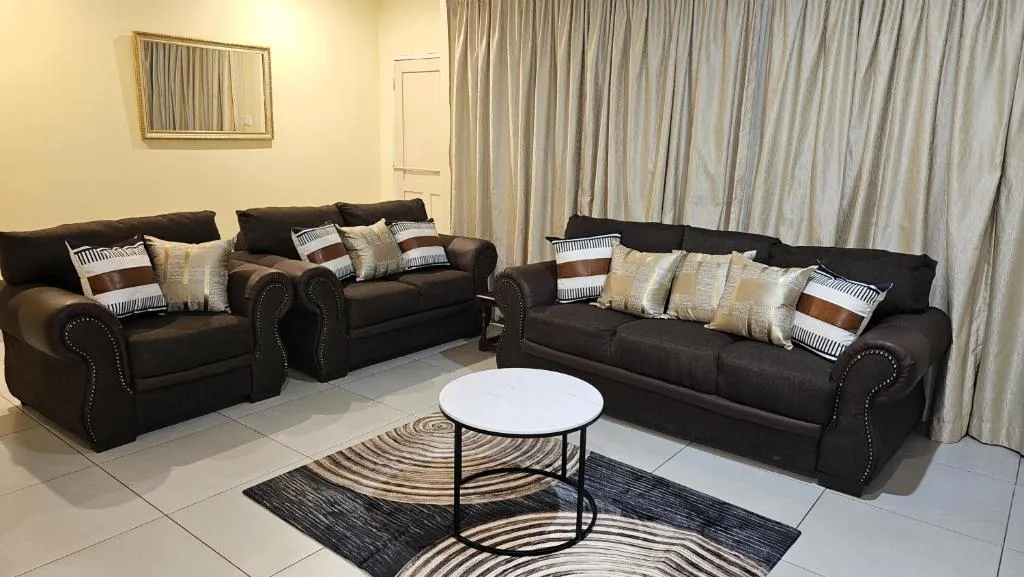 Palm West, hotel in Bulawayo